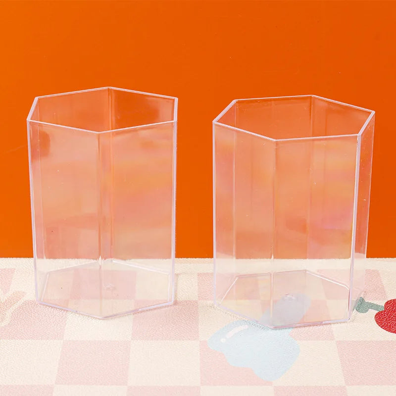 Minimalistyczny organizer na biurko