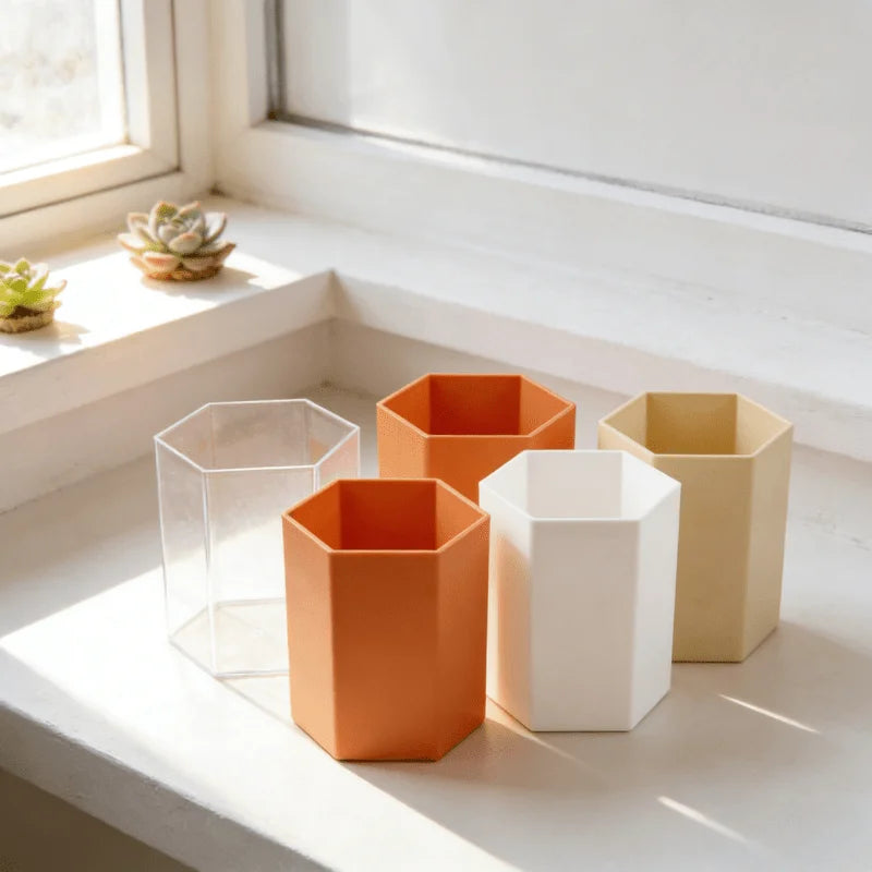 Minimalistyczny organizer na biurko