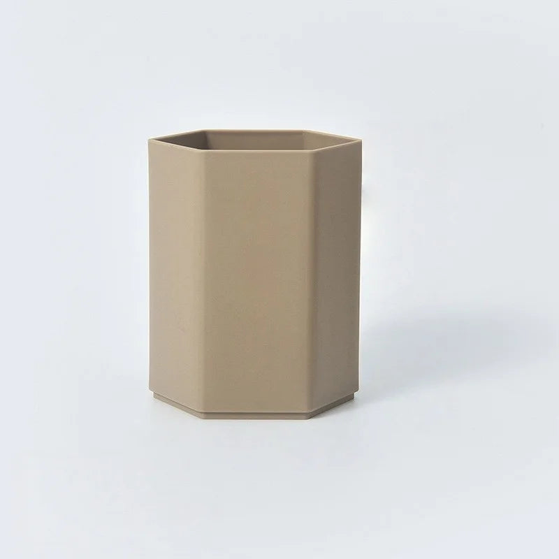 Minimalistyczny organizer na biurko